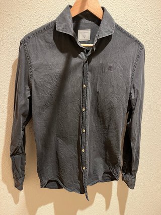Camisa Scalpers gris ceniza