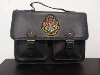 Bolso Harry Potter Negro, con escudo de hogwarts