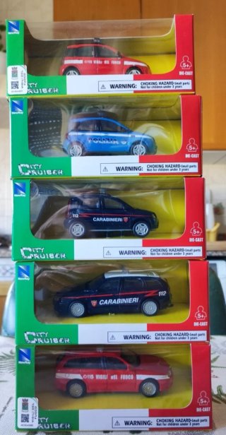 5 Modellini Auto Die-Cast NewRay City Cruiser