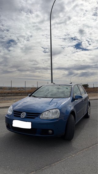 Volkswagen Golf V 1.9 TDI 105 CV | Techo solar | I
