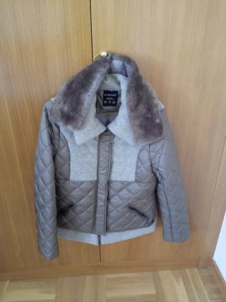 Cazadora VAN-DOS acolchada con cuello pelo Talla M