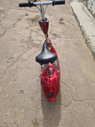 Patinete Eléctrico HADOR Rojo