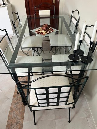 Mesa cristal y hierro forjado + 4 sillas + 2 sillo
