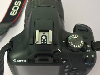 Canon EOS 2000D + Obiettivo originale 18-55mm