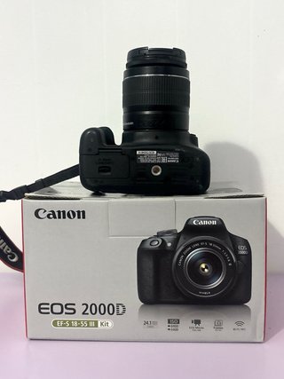 Canon EOS 2000D + Obiettivo originale 18-55mm