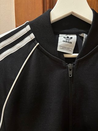 Chaqueta adidas Negra