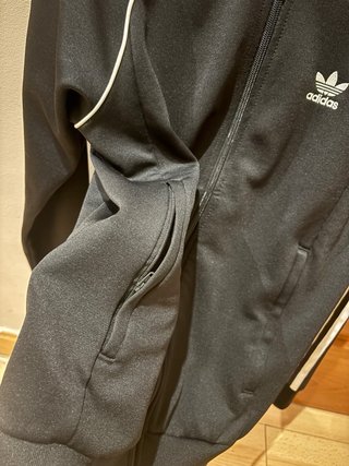 Chaqueta adidas Negra
