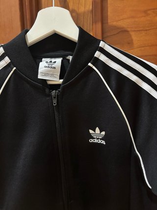 Chaqueta adidas Negra