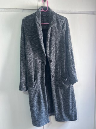 Abrigo Stradivarius Gris