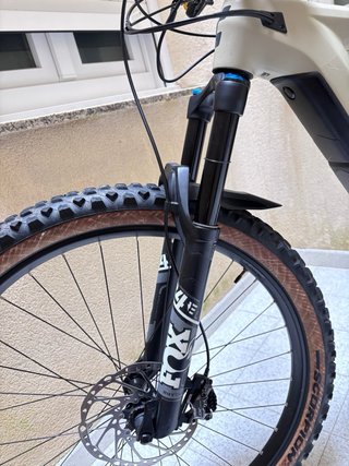 MTB Eléctrica Cube Stereo Hybrid Doble Suspensión