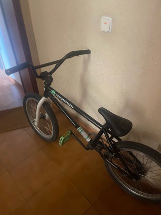 Bicicleta BMX Mondraker