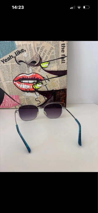 Gafas de sol Guess plateadas