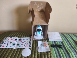 Robot Eilik