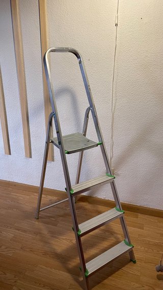 Escalera de Aluminio Ferral Classik 4 Peldaños