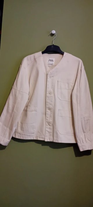 Chaqueta Zara Beige