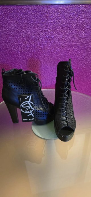 Botines Abiertos de Tacón Esuap Negros