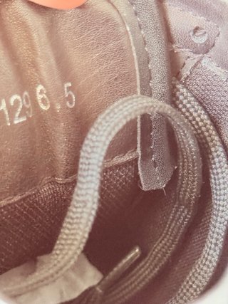 Louis Vuitton Run Away Negro Gris
