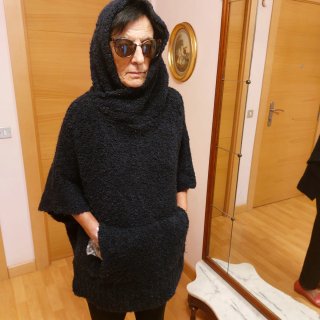 Poncho Pull&Bear azul marino acrílico y lana