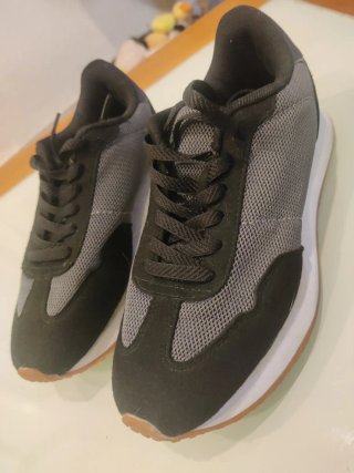 Deportivas mujer T.37