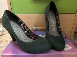 Zapatos de tacón Mustang verdes