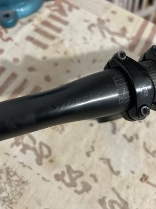 Manillar de carbono para bicicleta