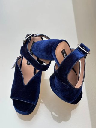 Sandalias Zara Terciopelo Azul Talla 39