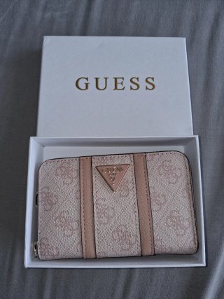 Monedero Guess Rosa Nuevo
