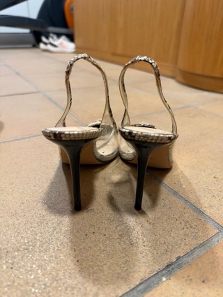 Zapatos de tacón Zara slingback estampado serpient
