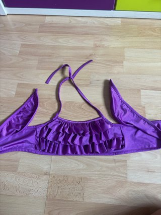 Top bikini morado volantes talla 12-13
