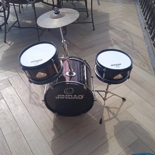 Batería infantil Jinbao + tambor madera