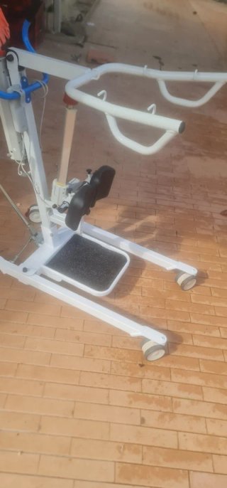 Grúa bipedestacion o cambiapañales