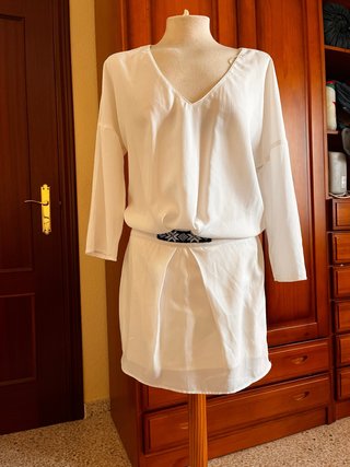 Vestido blanco Zara cintura marcada