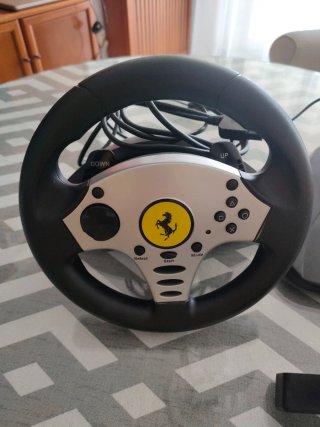 Volante Thrustmaster Ferrari Challenge PS2