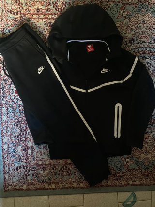 Nike Tech Reflective S