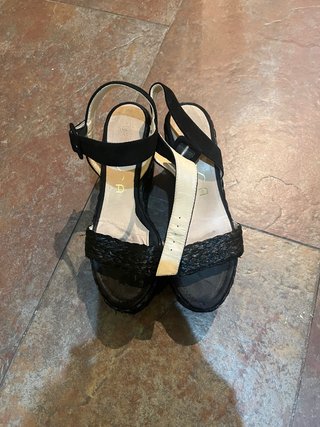 Sandalias Negras con Plataforma