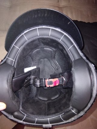 Casco clásico cómodo sin estrenar