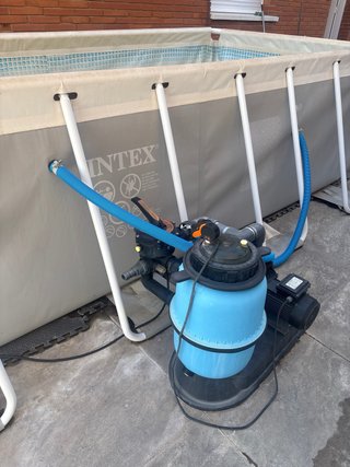 Piscina 4x2m con depuradora y escalera vienes la d