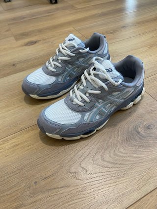 Asics Gel NYC Gris Blanco