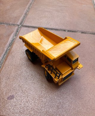 JOAL 223 Camión Dumper Caterpillar CAT 773B 1980s