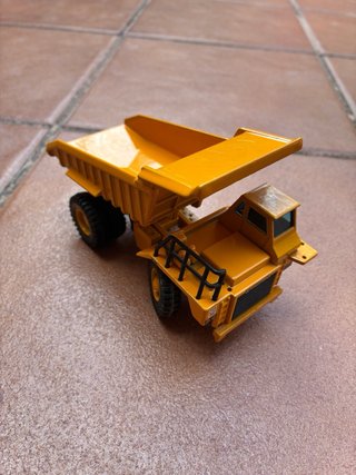 JOAL 223 Camión Dumper Caterpillar CAT 773B 1980s