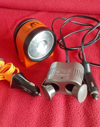 Lámpara Coche 12V italiana  /Multiconector