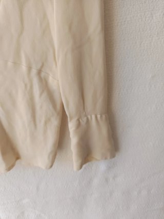 Camisa beige manga 3/4