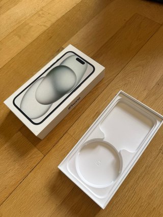 Caja vacía iPhone 15