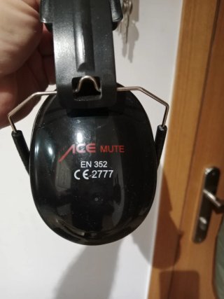 Cascos protectores ACE MUTE EN 352