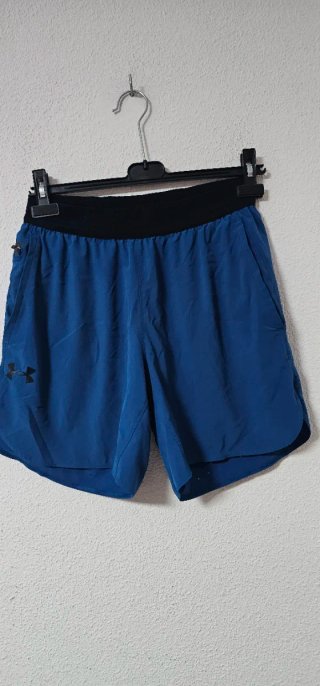 Pantalón corto Under Armour azul