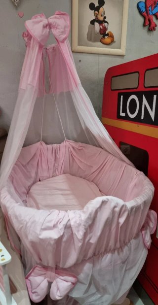 Cuna Moisés con Dosel Rosa