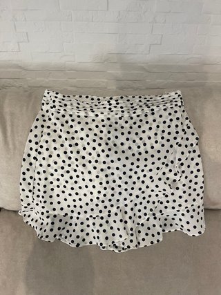 Falda Zara volantes lunares negros Talla L