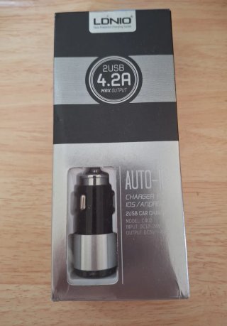 Cargador de Coche LDNIO C403 con 2 Puertos USB