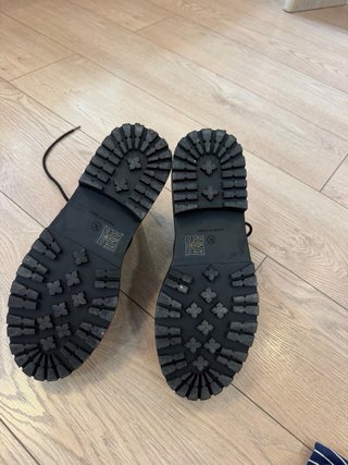 Botines de cordones negros