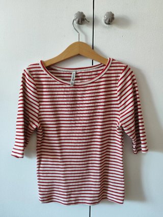 Camiseta Stradivarius Rayas Rojas Talla S